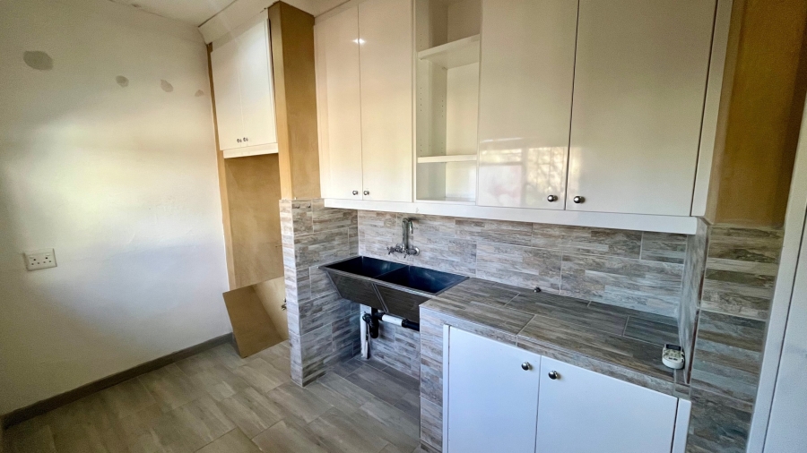 3 Bedroom Property for Sale in Flamwood North West